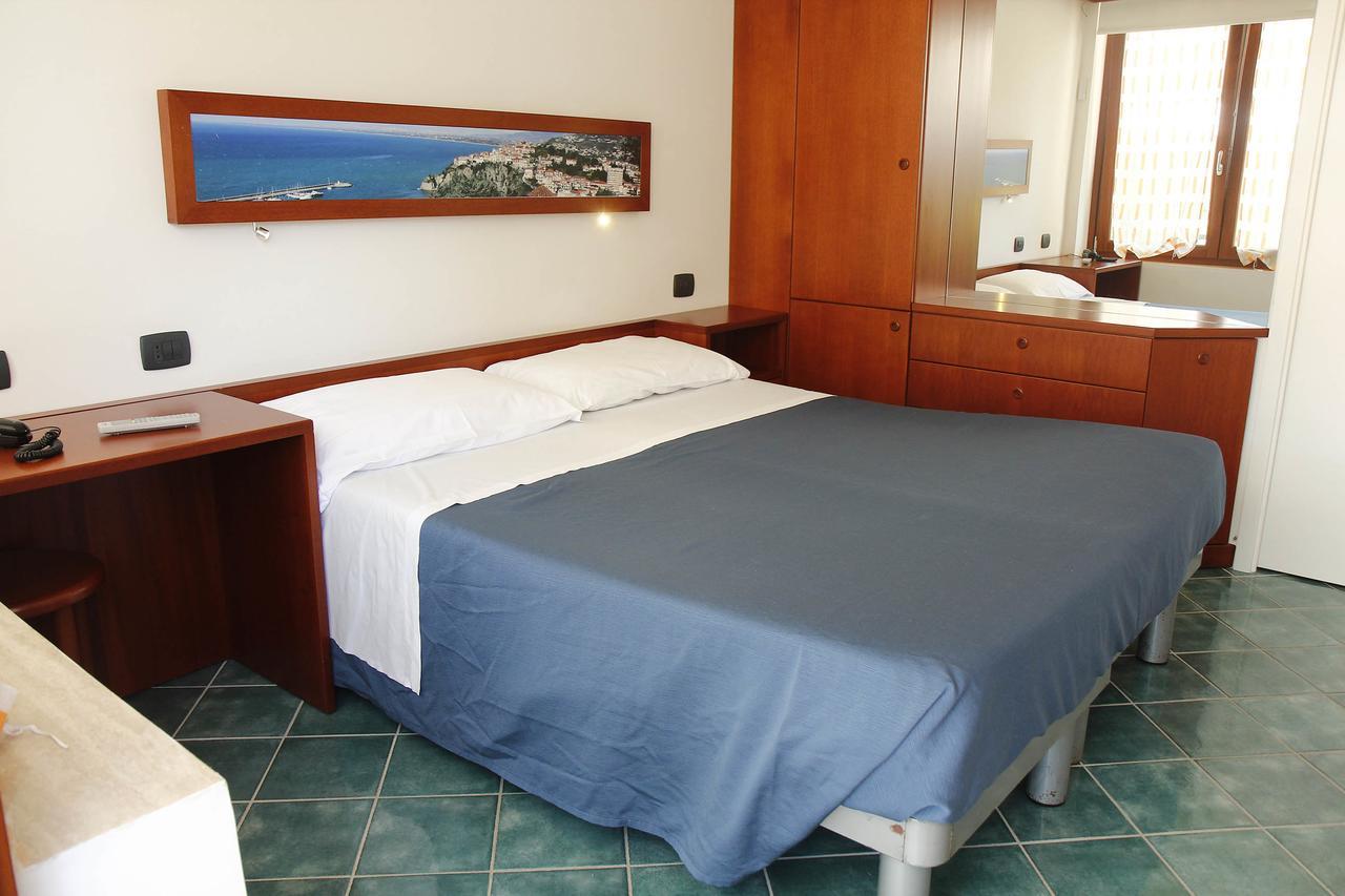 אגרופולי Hotel Residence La Darsena מראה חיצוני תמונה